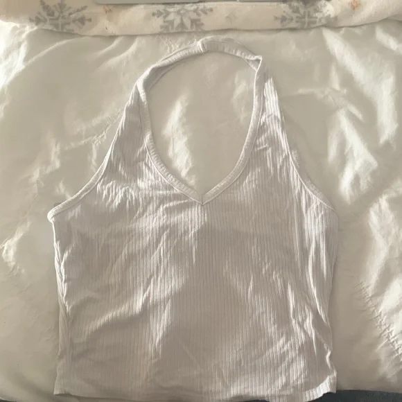 Halter top - Picture 1 of 3